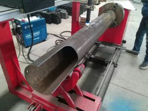 Rotējošās vārpstas CNC apļa caurules zemu izmaksu CNC plazmas griešanas mašīna